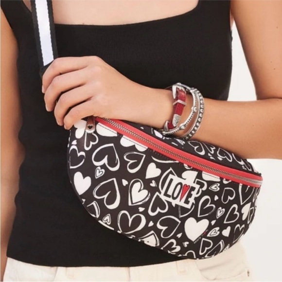 Brighton Handbags - NWOT. Endless Love Brighton Fannie Pack. Bum bag. Crossbody bag. Travel bag